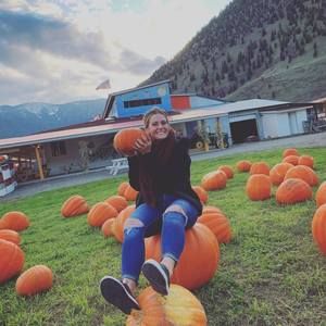 Meet your Posher, Alanna